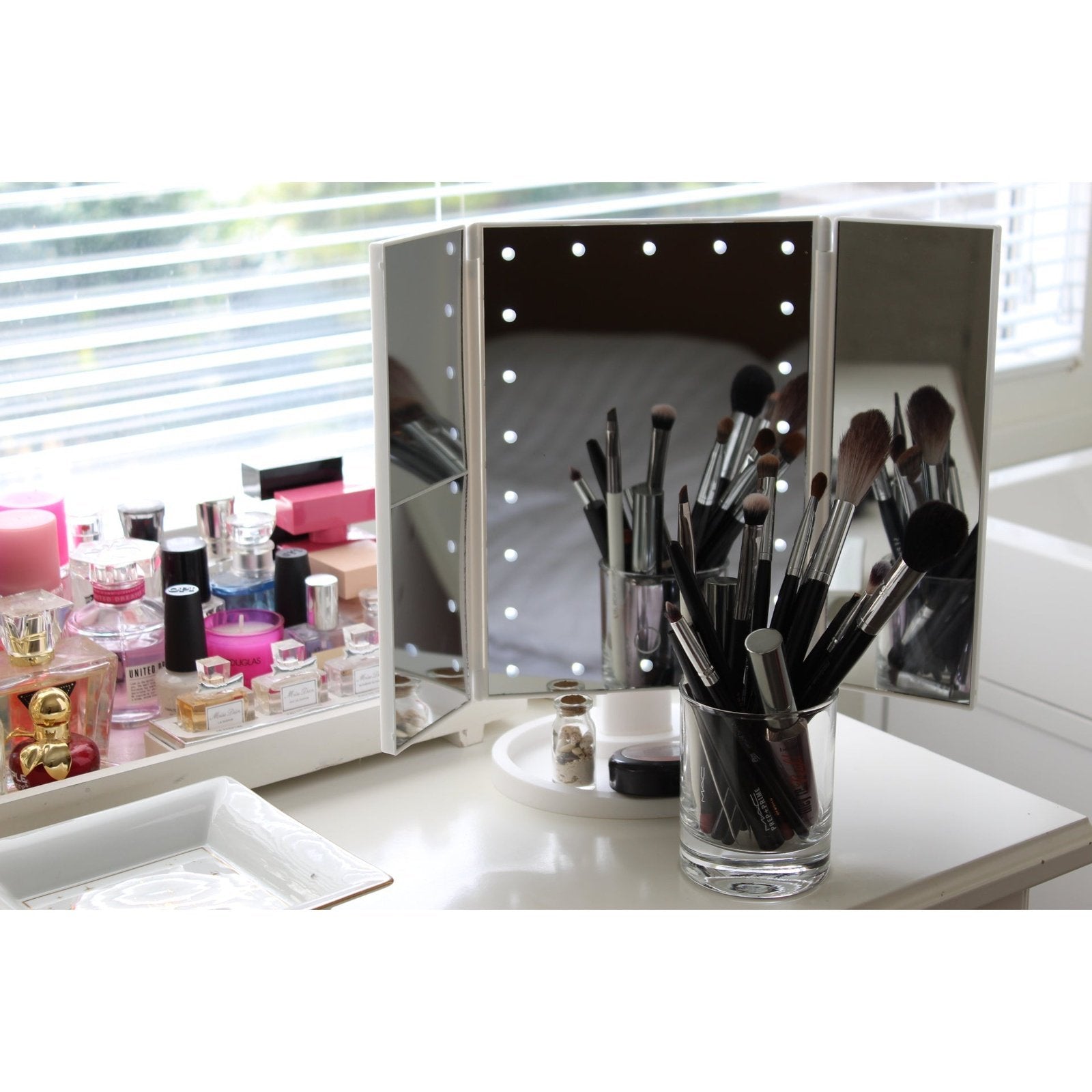 United Entertainment Luxury Touch Screen Make-Up Spiegel met LED verlichting - Wit